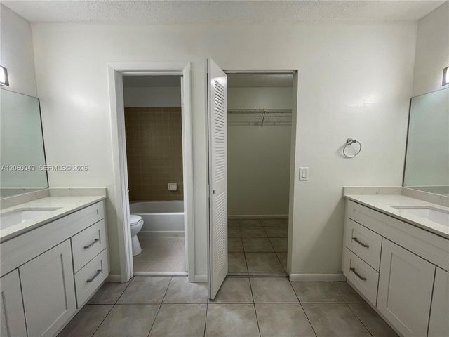 12370 SW 52nd Place, Cooper City, FL 33330