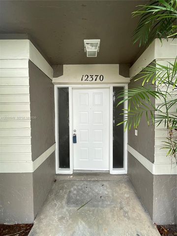 12370 SW 52nd Place, Cooper City, FL 33330