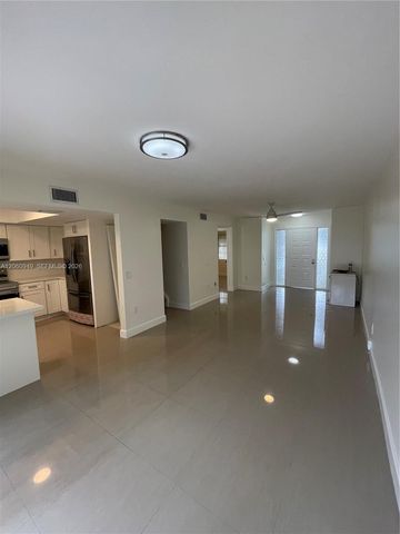 12370 SW 52nd Place, Cooper City, FL 33330