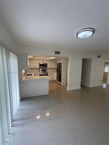 12370 SW 52nd Place, Cooper City, FL 33330