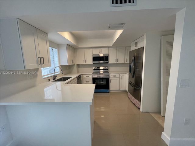 12370 SW 52nd Place, Cooper City, FL 33330