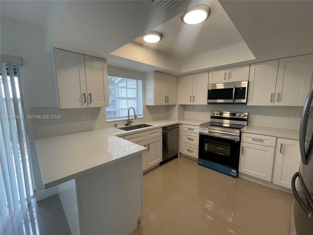 12370 SW 52nd Place, Cooper City, FL 33330