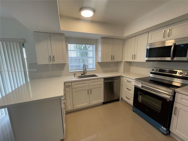 12370 SW 52nd Place, Cooper City, FL 33330