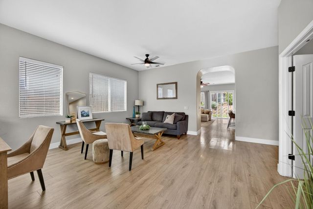 10163 Omeara Dr, Sacramento, CA 95829