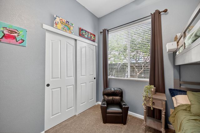 10163 Omeara Dr, Sacramento, CA 95829