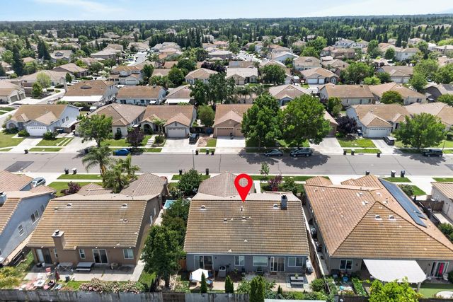 10163 Omeara Dr, Sacramento, CA 95829