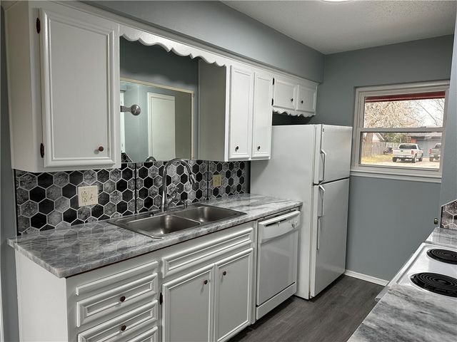 2011 Ina Avenue, Springdale, AR 72762