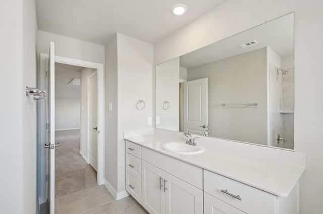 613 Clover Creek Drive, Mckinney, TX 75071