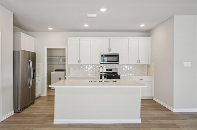 613 Clover Creek Drive, Mckinney, TX 75071