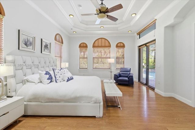 10181 NW 131st St, Hialeah Gardens, FL 33018