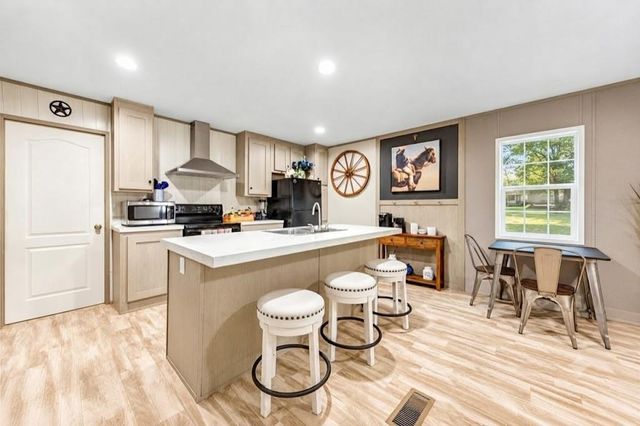 225 County Road 3294, Cleveland, TX 77327