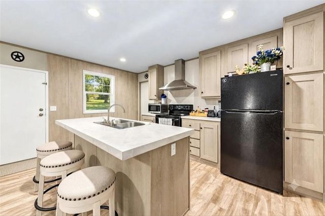 225 County Road 3294, Cleveland, TX 77327