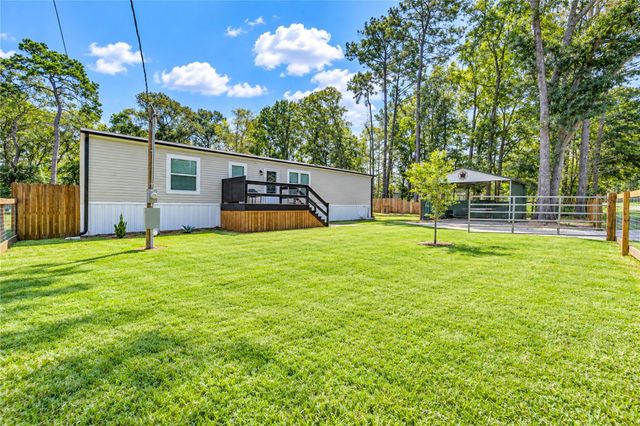 225 County Road 3294, Cleveland, TX 77327