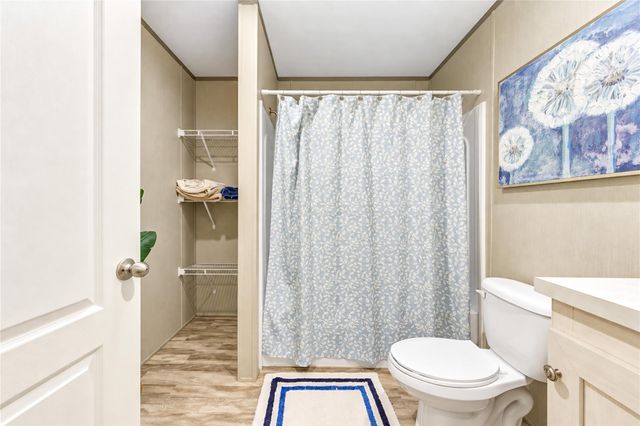 225 County Road 3294, Cleveland, TX 77327