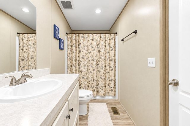 225 County Road 3294, Cleveland, TX 77327
