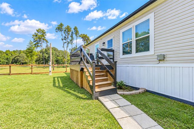 225 County Road 3294, Cleveland, TX 77327