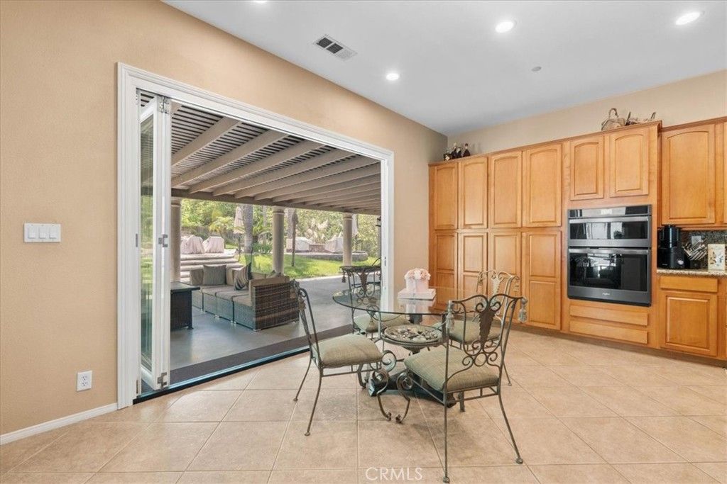 Image 11 of property listing at 2810 Countrywood Lane, West Covina, CA 91791