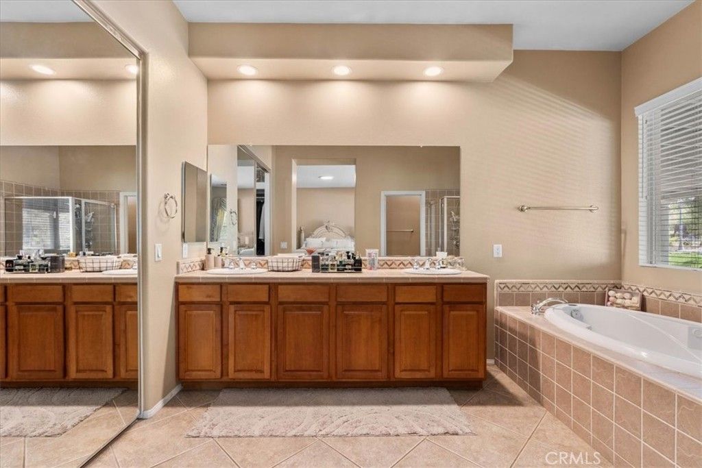 Image 23 of property listing at 2810 Countrywood Lane, West Covina, CA 91791