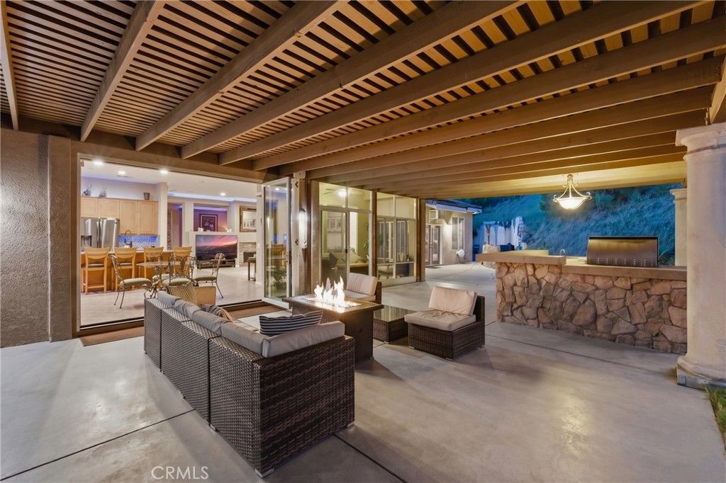 Image 30 of property listing at 2810 Countrywood Lane, West Covina, CA 91791