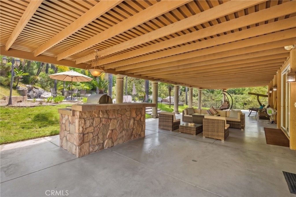 Image 31 of property listing at 2810 Countrywood Lane, West Covina, CA 91791