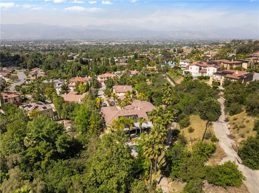 Image 38 of property listing at 2810 Countrywood Lane, West Covina, CA 91791