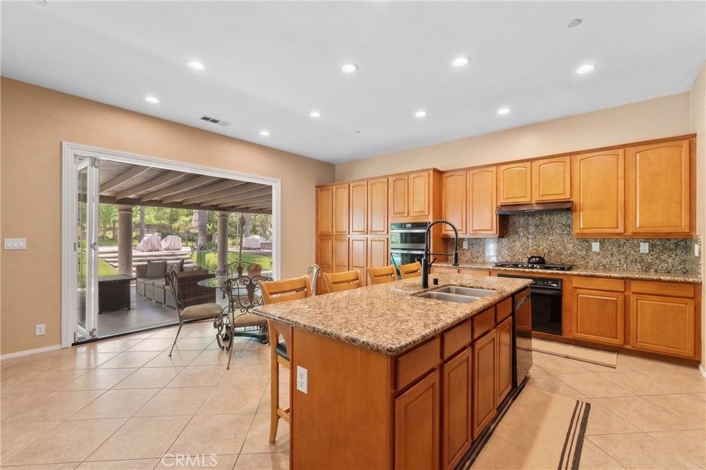 Image 6 of property listing at 2810 Countrywood Lane, West Covina, CA 91791