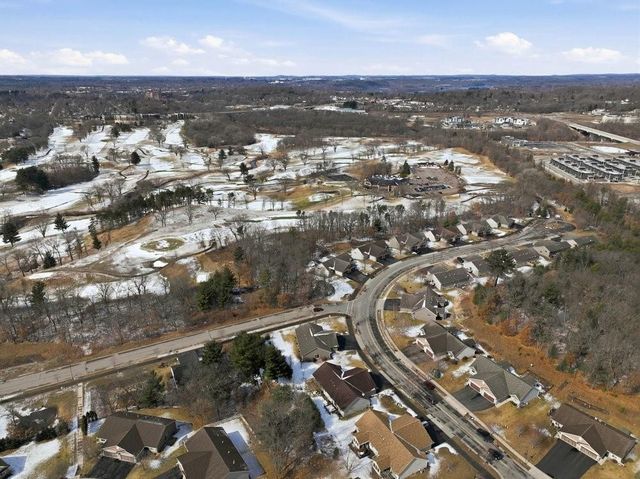 2873 Fairway Drive, Altoona, WI 54720