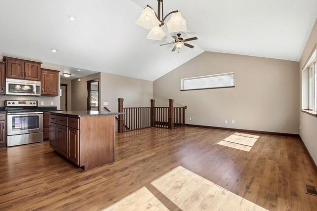 2873 Fairway Drive, Altoona, WI 54720