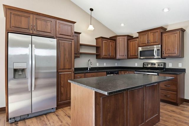 2873 Fairway Drive, Altoona, WI 54720