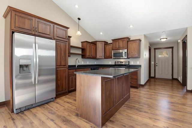 2873 Fairway Drive, Altoona, WI 54720