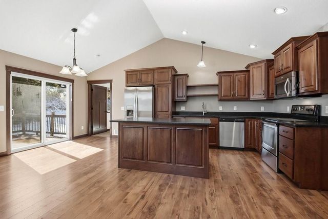 2873 Fairway Drive, Altoona, WI 54720