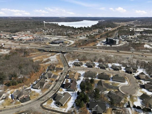 2873 Fairway Drive, Altoona, WI 54720