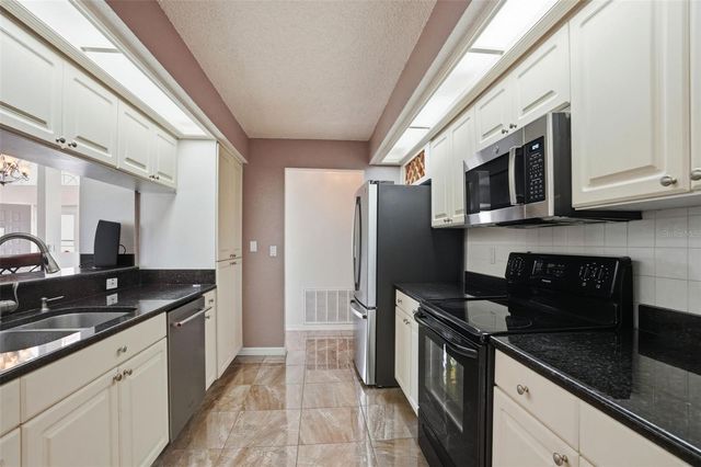 6125 NANTUCKET LANE, Spring Hill, FL 34608