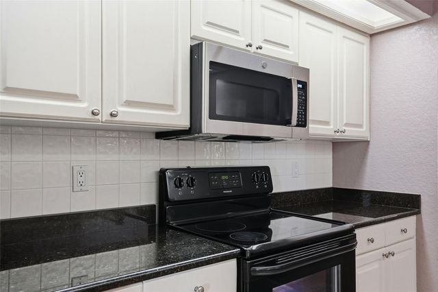 6125 NANTUCKET LANE, Spring Hill, FL 34608