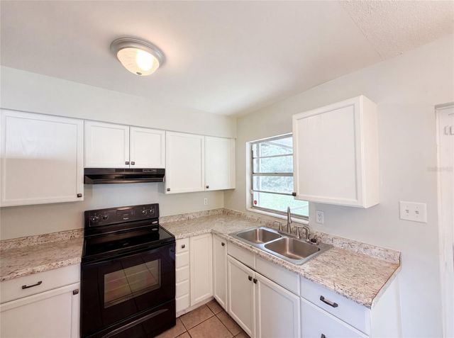 1735 JEFFERSON DRIVE, Mount Dora, FL 32757