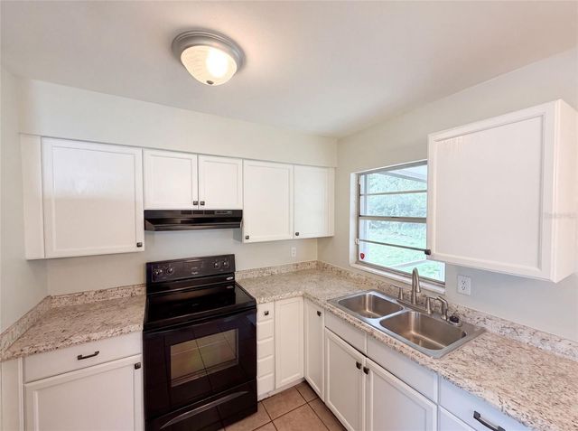 1735 JEFFERSON DRIVE, Mount Dora, FL 32757