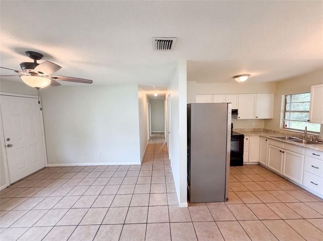 1735 JEFFERSON DRIVE, Mount Dora, FL 32757
