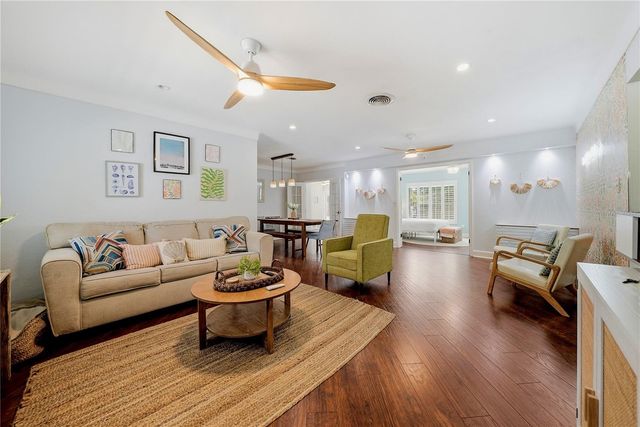 955 INDIAN ROCKS ROAD S, Largo, FL 33770