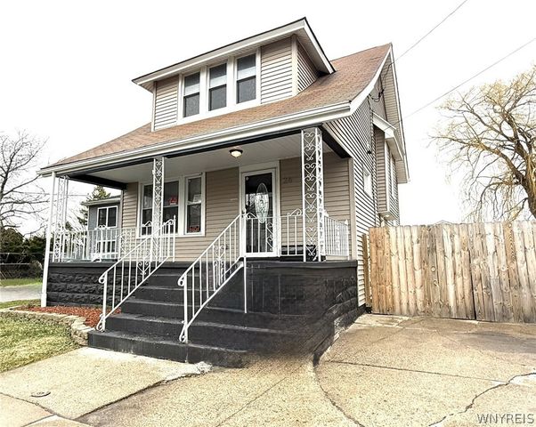 26 Trowbridge Street, Buffalo, NY 14220