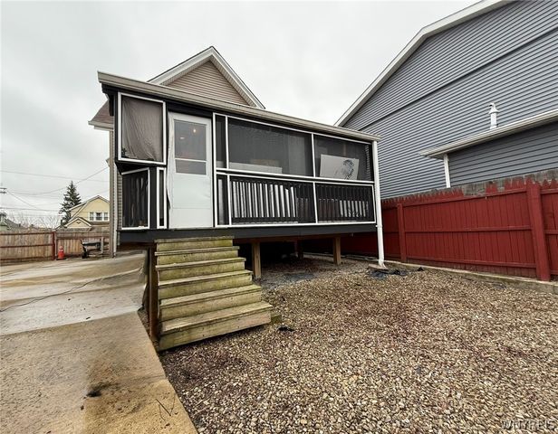 26 Trowbridge Street, Buffalo, NY 14220