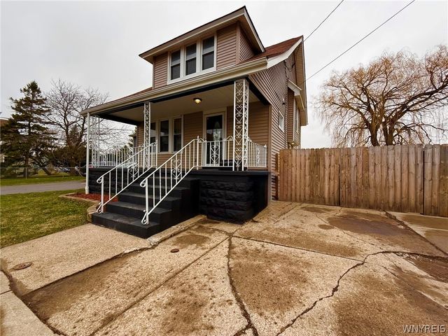 26 Trowbridge Street, Buffalo, NY 14220