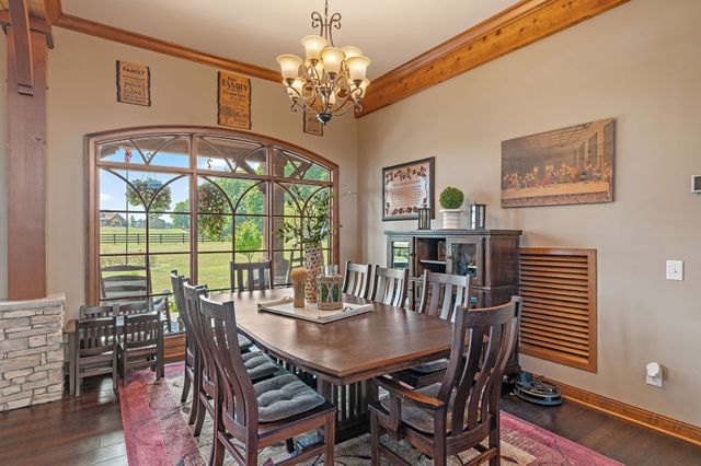 6704 Highway 52, W, Lafayette, TN 37083