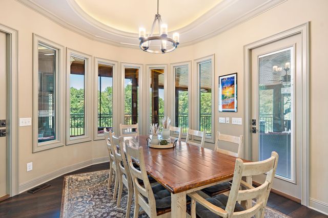 6704 Highway 52, W, Lafayette, TN 37083