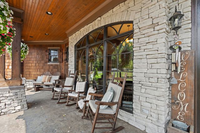 6704 Highway 52, W, Lafayette, TN 37083