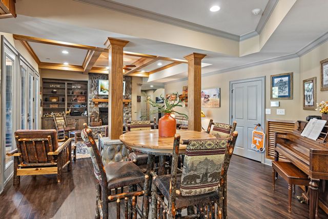 6704 Highway 52, W, Lafayette, TN 37083