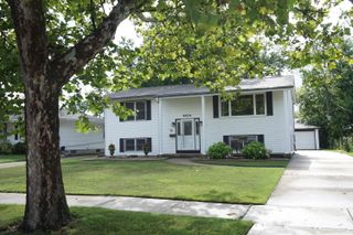 9534 Cypress Avenue, Munster, IN 46321