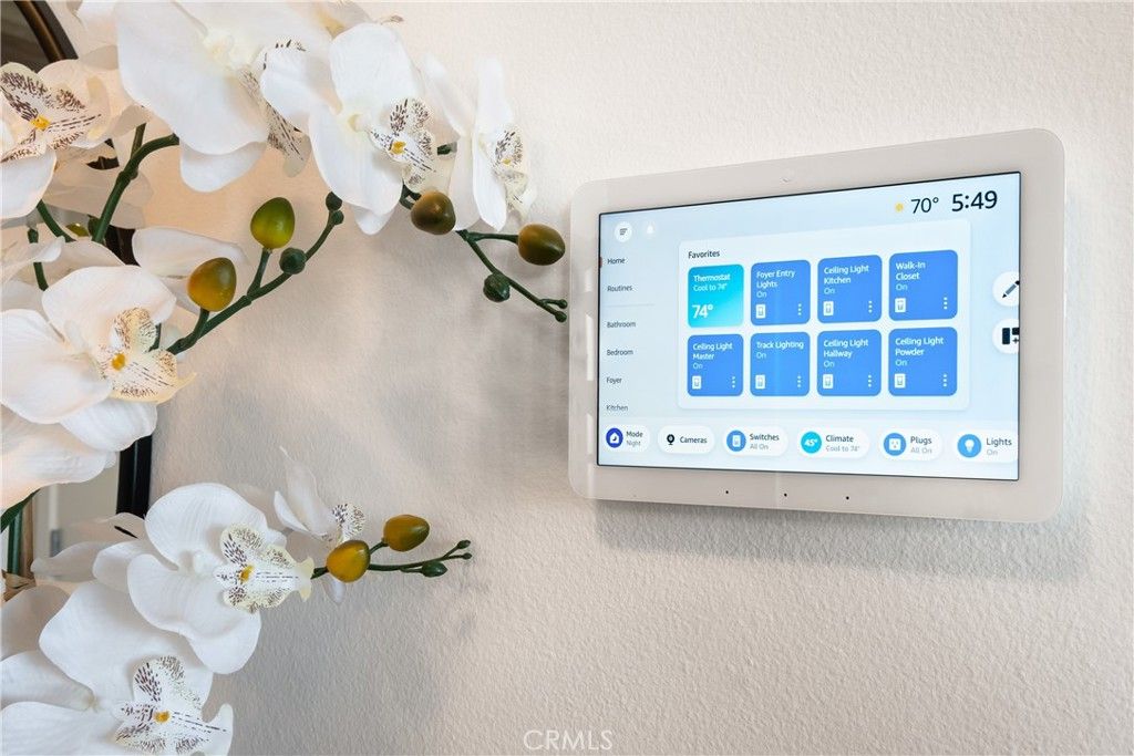 Image 31 of property listing at 800 The Mark Lane 1806, San Diego, CA 92101