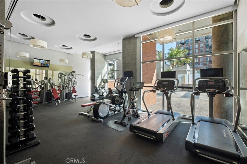 Image 39 of property listing at 800 The Mark Lane 1806, San Diego, CA 92101