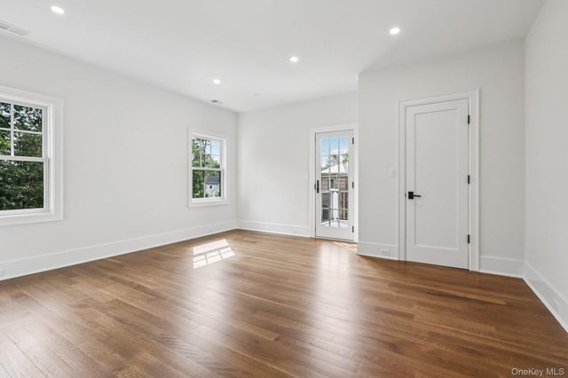 15 High Point Terrace, Scarsdale, NY 10583