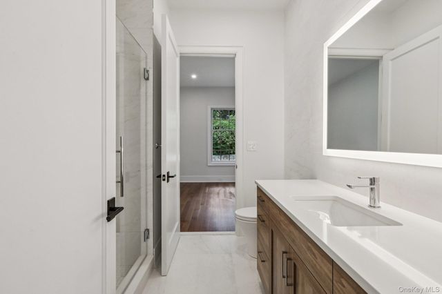 15 High Point Terrace, Scarsdale, NY 10583